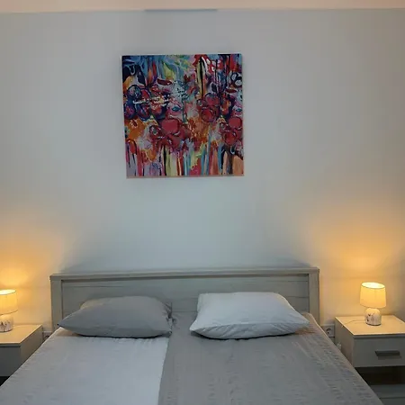 Privat bolig Lg 1 *